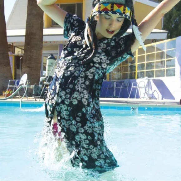 DR. MARTENS | Floral Black and White Dress - sz XS - Picture 14 of 14